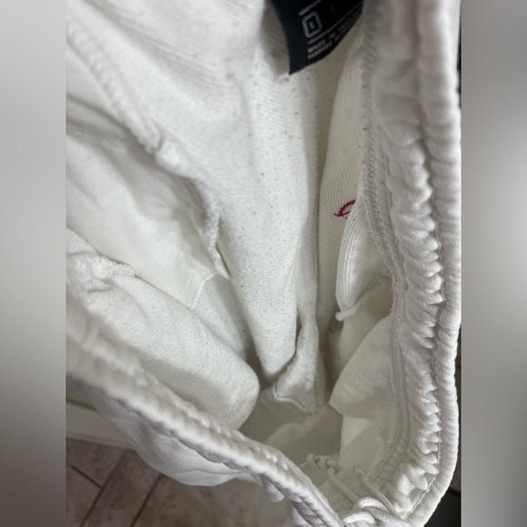 Nike Men's White Joggers - Picture 9 of 9